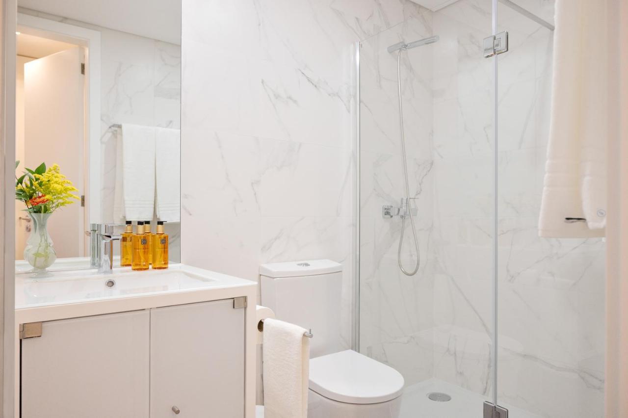 Strelitzia Apartment, By Bolhao Residences ポルト エクステリア 写真