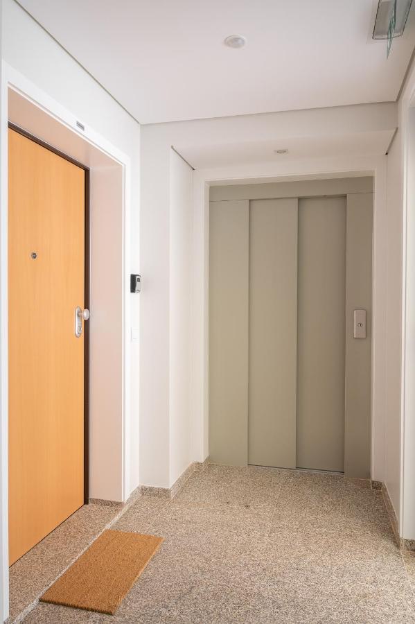 Strelitzia Apartment, By Bolhao Residences ポルト エクステリア 写真